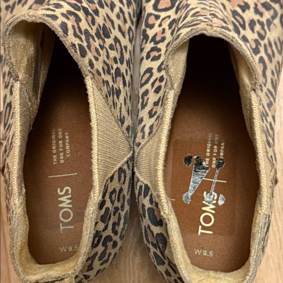 TOMS Leopard Print Wedge Ankle Bootie - Picture 13 of 13
